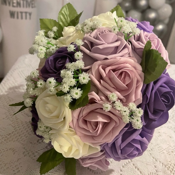 4 bouquets and 4 boutonnières - Picture 3 of 8